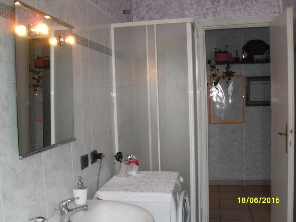 Milan House Hotel Kamer foto