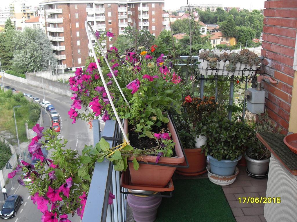Milan House Hotel Kamer foto